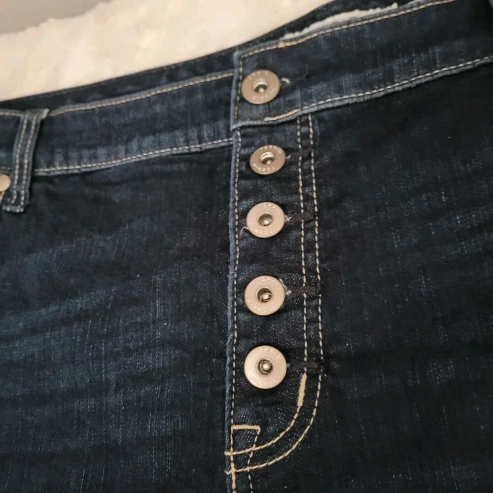 Torrid Denim Women's First At Fit Stretchy Comfy Blue Jean Shorts Size 22